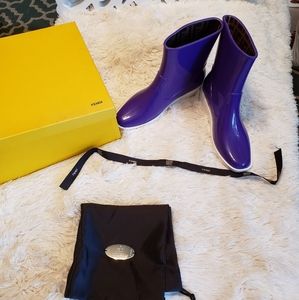 Fendi❤❤❤❤SOLD